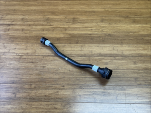 2022-2025 BMW I4 G26 Radiator Changeover Valve Upper Hose Pipe 8475683 OEM