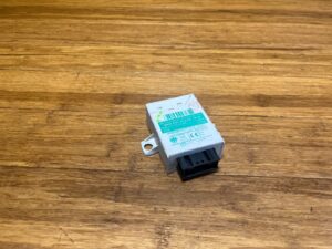2003-2008 Mini Cooper R53 Theft Locking Control Module 61356937791 OEM