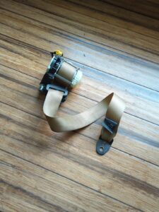 2006-2007 Mercedes R350 W251 2nd Row Rear Right Seat Belt Retractor OEM