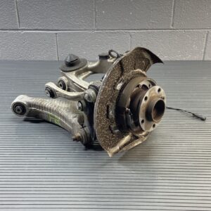 2007-2017 BMW X5 E70 4.4L AWD Rear Left Spindle Knuckle Hub 84K Miles OEM *NOTE*