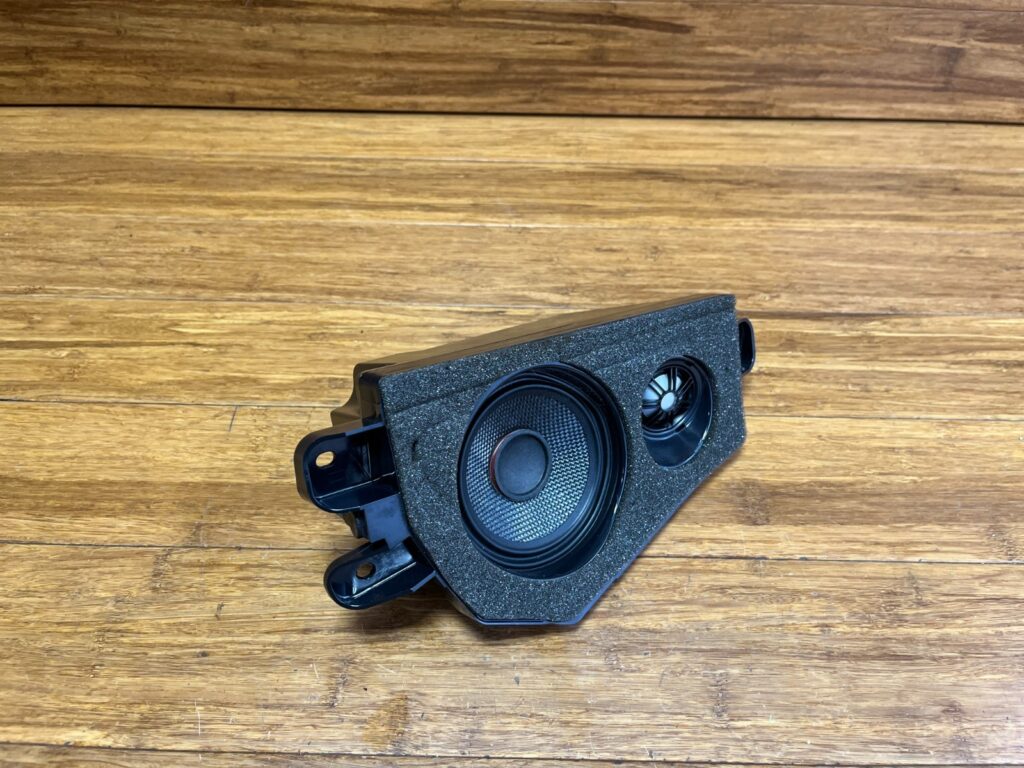 2008-2019 BMW X6M F86 Quarter D Pillar Audio Sound Speaker Rear Left Side OEM