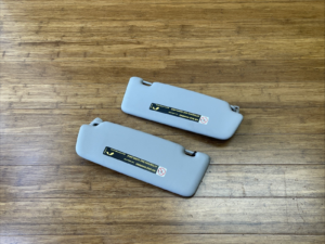 2009-2012 Audi Q5 88 Front Right & Left Gray Interior Sun Visor Set Of 2 OEM