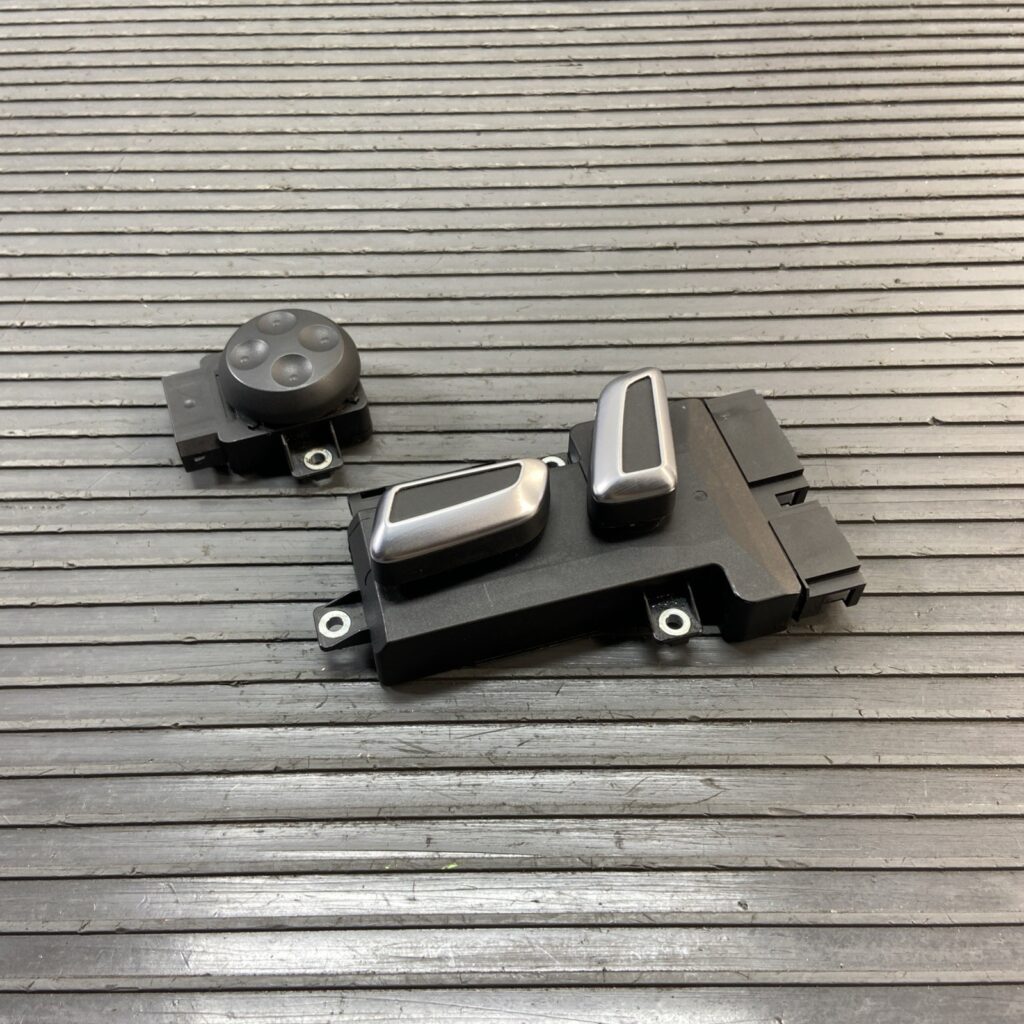 2009-2018 Audi Q3 8U Seat Adjustment Control Switch Front Left Set of 2 OEM