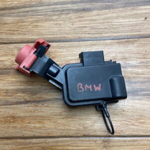 2011-2019 BMW 640I F12 F13 Coupe Positive Battery Terminal Cover CLamp OEM