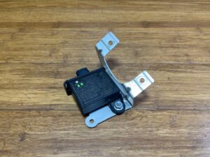 2011-2023 Audi R8 4S Front of Rear Sensor Pressure Transmitter w/ Bracket OEM