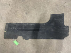2012-2015 BMW F13 6 Series Right Underbody Splash Shield Guard Cover OEM *NOTE*
