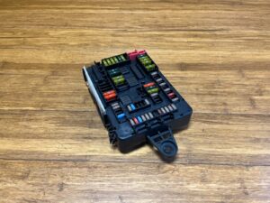 2012-2021 BMW 335i F30 Rear Fuse Box Power Distribution 73K Miles 9337880 OEM