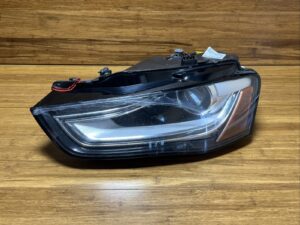 2013-2016 Audi S4 B8 Front Left Side Light Headlight Xenon 8K0941005E OEM NOTE