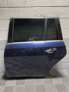 2013-2019 Mercedes GL450 X166 Rear Left Door Panel CAVANSITE LUNAR 890 OEM *NOTE