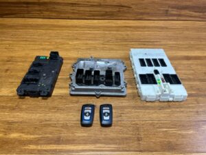 2014-2016 BMW 335i F30 3.0L N55 Module Engine Body ECU Key Fob Set of 4 OEM