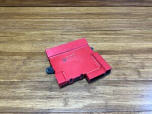 2014-2018 BMW X5 F15 Distributor Rear Trunk Power Junction Point Plate OEM