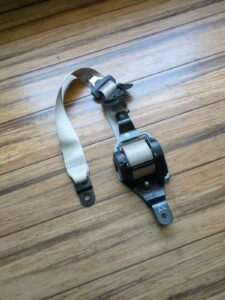 2014-2018 BMW X5 F15 Rear Right Seat Belt Tensioner Retractor 623201500 OEM