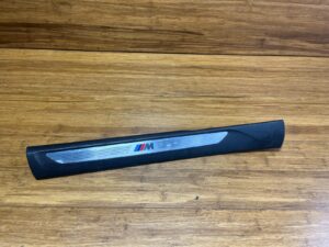 2014-2019 BMW X5 F15 Scuff Plate Front Left Side 51477329463 OEM *NOTE *