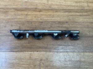 2014-2020 Mercedes S550 W222 4.7L Left Fuel Injection Rail OEM *NOTE* 2780703395