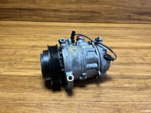 2015-2018 Porsche Macan 95B 3.0L A/C Air Condition Compressor OEM *NOTE*