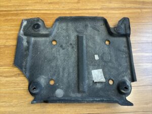 2015-2018 Porsche Macan 95B Floor Under Body Splash Shield Cover Panel OEM
