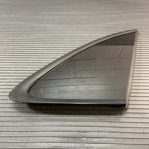 2015-2025 Porsche Macan 95B Rear Right Quarter Window Glass OEM 67 Chars