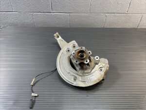 2016-2022 BMW 640i GT G32 AWD Carrier Front Left Spindle Knuckle Hub OEM