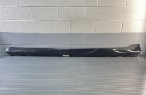 2017-2023 BMW M5 F90 Left Side Skirt Rocker Panel Molding 8069047 OEM *NOTE*