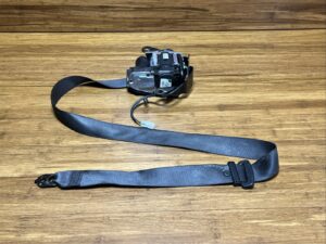 2017-2023 Rolls Royce Dawn RR6 Front Left Side Belt Retractor 7374467 OEM NOTE