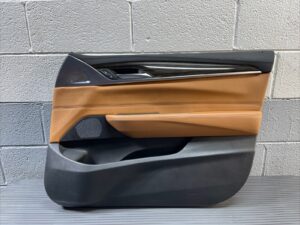 2018-2019 BMW 640i GT G32 Front Right Door Card Panel Cover Leather OEM