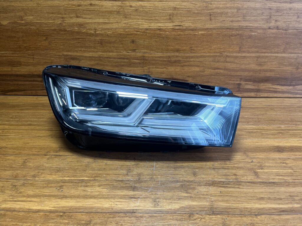 2018-2020 Audi Q5 SQ5 LED Headlight Housing Front Right Side 80A941774J OEM