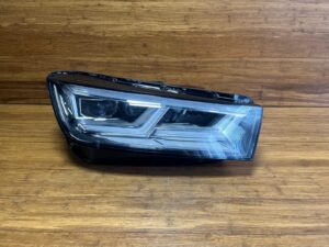 2018-2020 Audi Q5 SQ5 LED Headlight Housing Front Right Side 80A941774J OEM