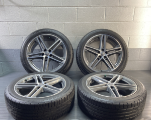 2018-2025 Audi SQ5 FY Alloy Wheel Rim Disc W/ Tire 8Jx20 ET39 Set OEM *NOTE*