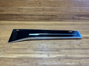 2019-2026 Audi Q7 Q8 4M Right Side Dashboard Trim Cover 4M8857720 OEM *NOTE*