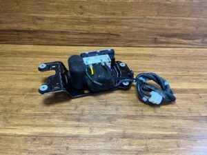 2020-2023 BMW X7 G07 Air Suspension Compressor Pump Supply System Genuine OEM