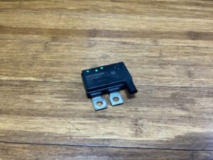 2020-2024 Volvo XC40 T4 Battery Positive Terminal Junction Fuse Box 31473877 OEM