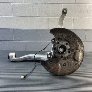 2020-2025 Mercedes GLE 350 V167 Front Right Spindle Knuckle Hub OEM *NOTE*