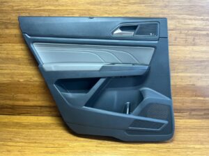 2021-2023 Volkswagen Atlas Cross Sport Door Trim Panel 3CM867211K OEM *NOTE*