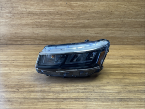 2022-2024 Volkswagen Taos CL1 Headlight Lamp Assembly Front Left OEM *NOTE*