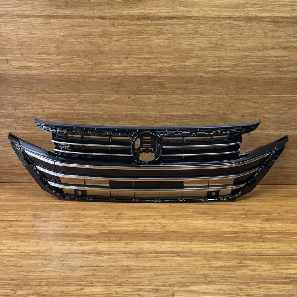 2023-2023 Volkswagen Arteon Bumper Radiator Grill Assembly Front Side OEM