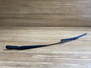 2023-2026 BMW X1 U11 Front Right Windshield Washer Wiper Arm W/ Blade OEM
