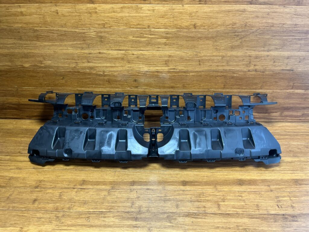 2025-2026 Volkswagen Tiguan CT1 Bumper Cover Support Bracket Front OEM *NOTE*