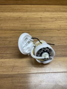 2002-2006 Audi A4 L4 1.8L Fuel Pump Module Assembly 8E0906087P OEM