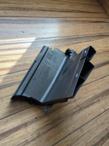 2007-2015 Audi Q7 4L Rear Right Air Vent Duct Tube W/  Servo Actuator OEM