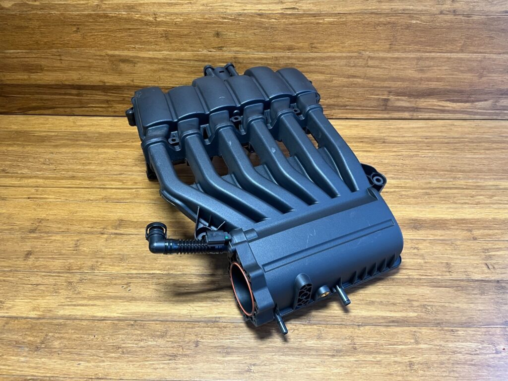 2008-2018 Volkswagen Passat CC 3C 3.6L VR6 Gas Engine Intake Manifold OEM