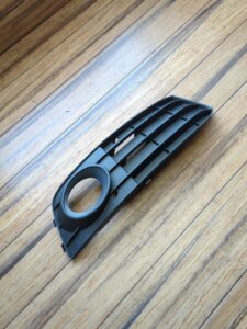 2009-2012 Audi A4 Right RH Passenger Side Fog Light Lamp Bezel Trim OEM