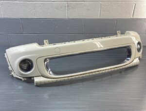 2011-2015 Mini Cooper Clubman R55 Front Bumper Cover Pepper White 850 OEM *NOTE*