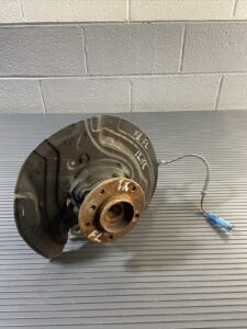2012-2015 BMW X1 E84 SUV Front Left Spindle Knuckle Wheel Bearing Hub OEM