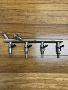 2013-2015 Audi S6 4.0L Right Fuel Rail Injector Assembly OEM 079133316