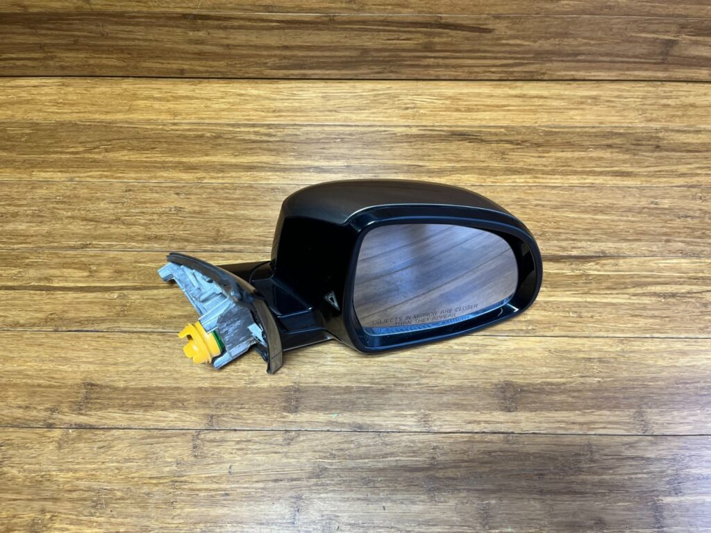 2014-2018 BMW X5 F15 Door Mirror Heated Front Right Side 51167477892 OEM