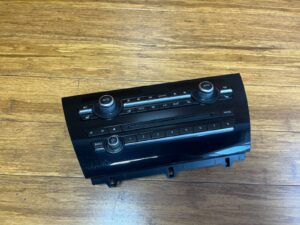2014-2019 BMW X5 F15 AC Climate Control Stereo Radio Module Unit Front OEM
