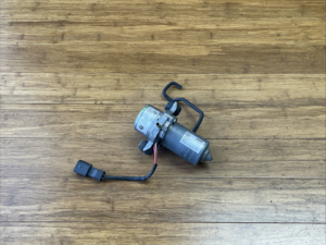 2014-2020 BMW i8 I12 Power Brake Booster Vacuum Pump Unit 34336851289 OEM