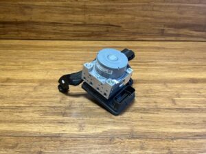 2015-2018 BMW M4 F83 ABS Lock Brake Pump Control Module Unit Assembly OEM