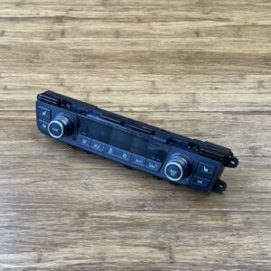 2015-2018 BMW i8 I12 Center Panel Climate Control W/ Heated Seats OEM *NOTE*