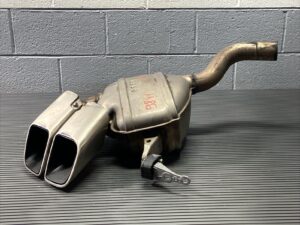 2015-2018 Porsche Macan 3.6L V6 Rear Right Exhaust Muffler OEM System 95B253600H